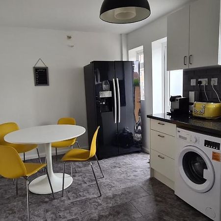 Cosy 3-Bedroom House In Aspley Nottingham Luaran gambar